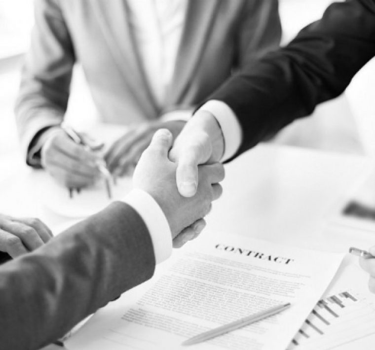 67cddc45e6e8c166afe752d0b5e0866c1441700680 negru